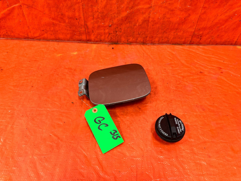 02 06 ACURA RSX BASE & TYPE S   GAS FUEL LID COVER   OEM OE   #3150