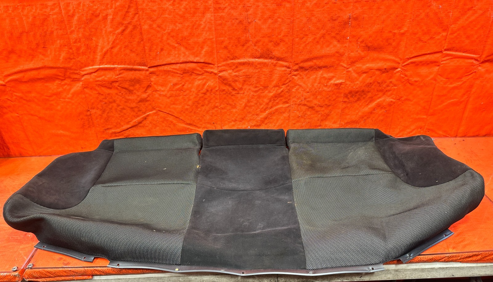 02 05 HONDA CIVIC SI EP3 HATCH REAR LOWER  SEAT SKIN WRAP OEM 3065