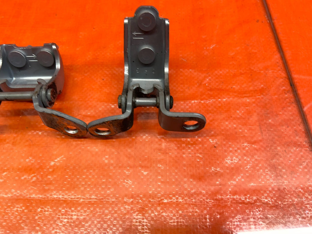 04 08 ACURA TSX   DRIVER LEFT REAR   DOOR HINGE SET UPPER LOWER   OEM #1565