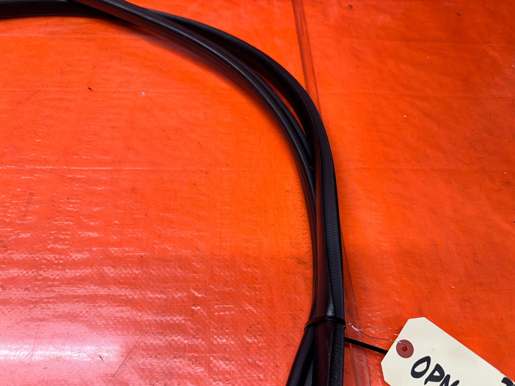 97 01 HONDA PRELUDE 2.2L INTERIOR OPEN TRIM MOLDING RUBBER LEFT RIGHT  OEM #33514