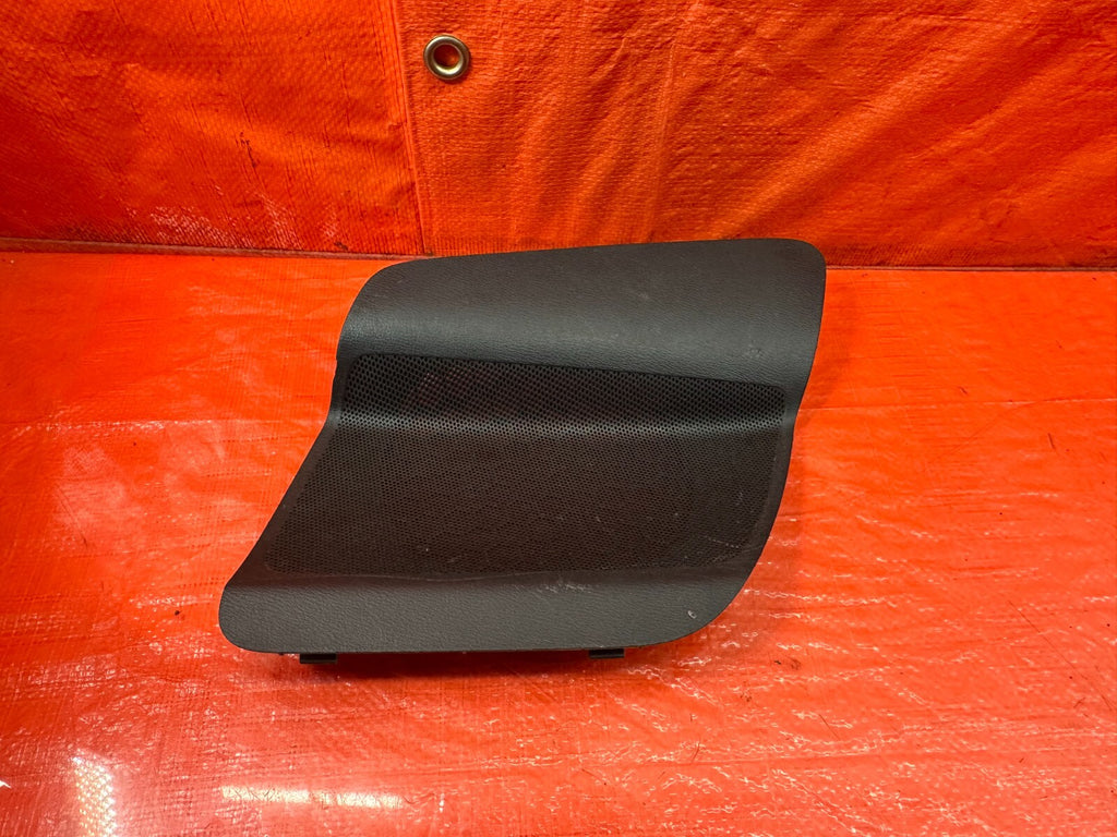 02 05 HONDA CIVIC SI EP3 HATCHBACK REAR SPEAKER COVER TRIM   RIGHT SIDE OEM #2300