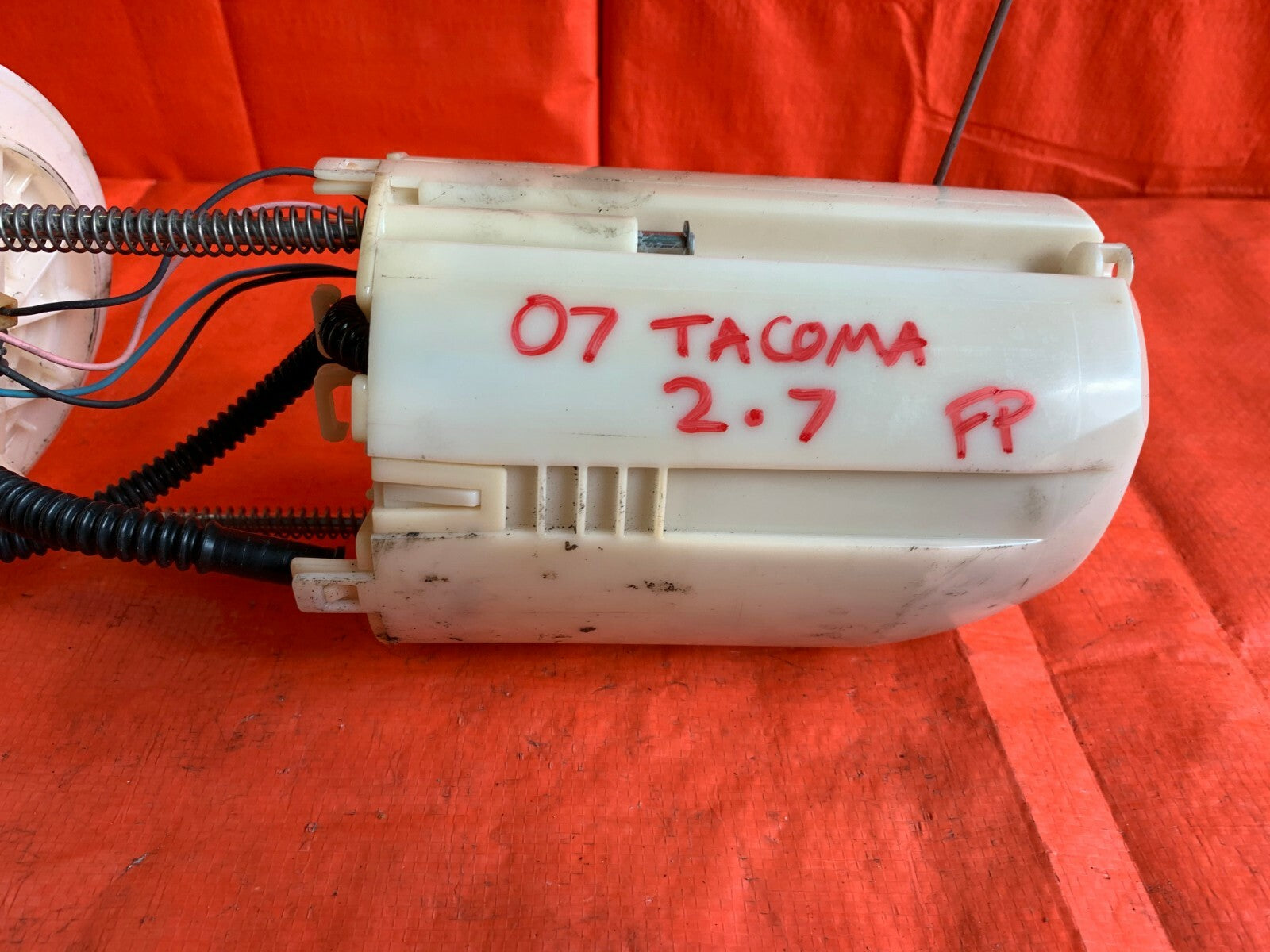 OEM 2007 07 TOYOTA TACOMA 2.7L BASE   FUEL PUMP ASSEMBLY SENDING UNIT4