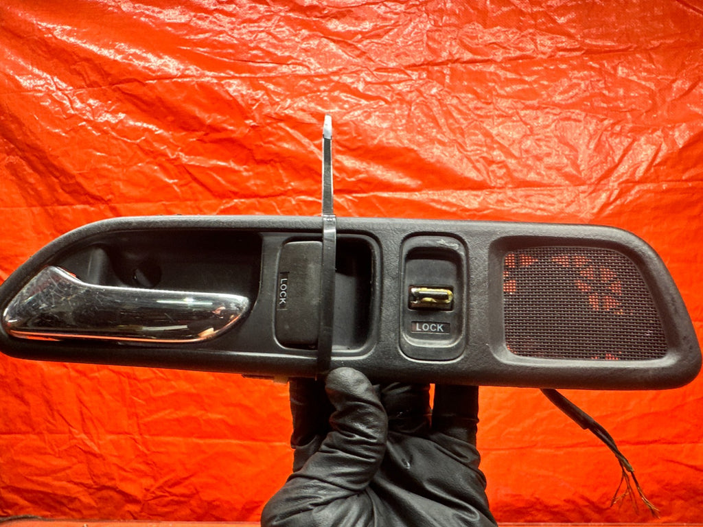 97 01 HONDA PRELUDE 2.2L DRIVER LEFT INSIDE INTERIOR DOOR HANDLE OEM #33610