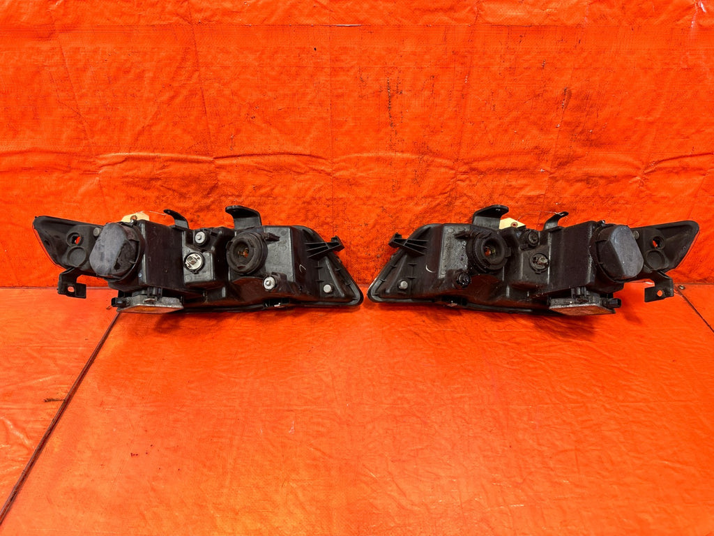 04 08 ACURA TSX   CRYSTAL HOUSING HEADLIGHTS HEADLAMPS   W/ BALLASTS #33021