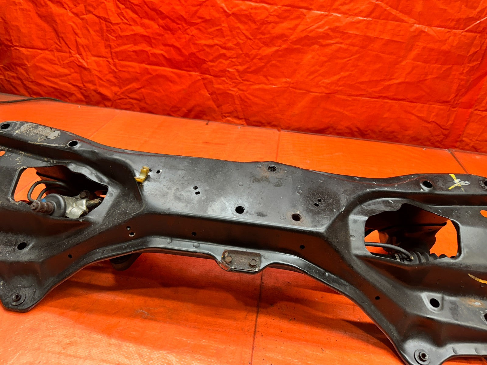 97 01 HONDA PRELUDE 2.2L FRONT SUBFRAME K MEMBER W/ POWER STEERING RACK OEM #33511