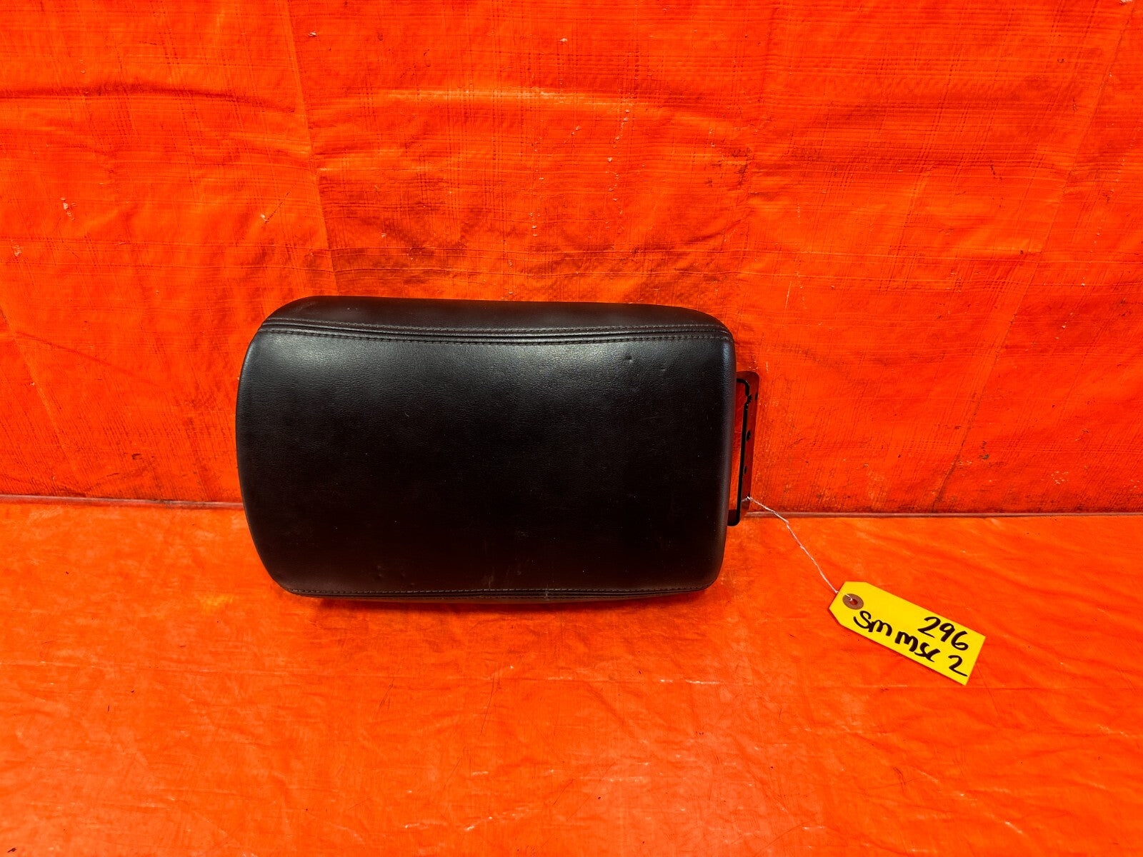 16 20 INFINITI Q50 / 17 20 Q60   ARM REST CENTER CONSOLE   OEM FACTORY OE #2960