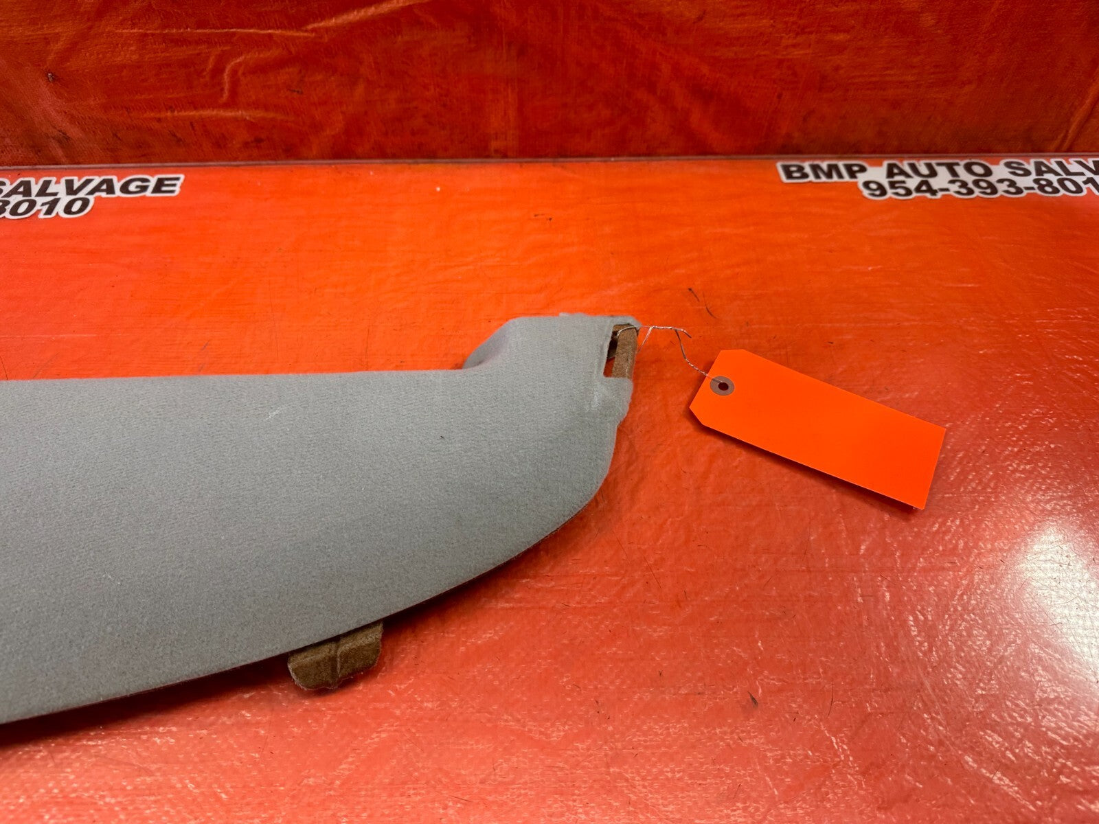 2009 09 LEXUS ES350   3RD BRAKE LIGHT W/ LIGHT GRAY SURROUNDING TRIM   OEM #2444