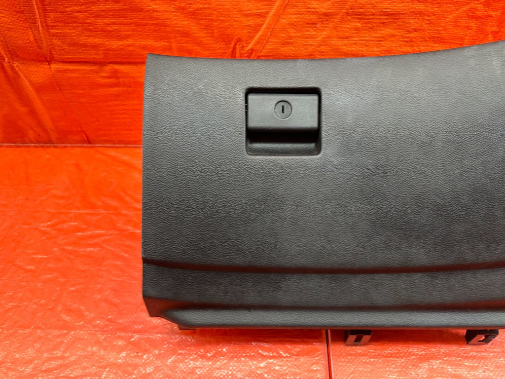 08 15 INFINITI G37 & Q60   2D COUPE   GLOVE BOX DASH BOARD TRIM PANEL   OEM #2077