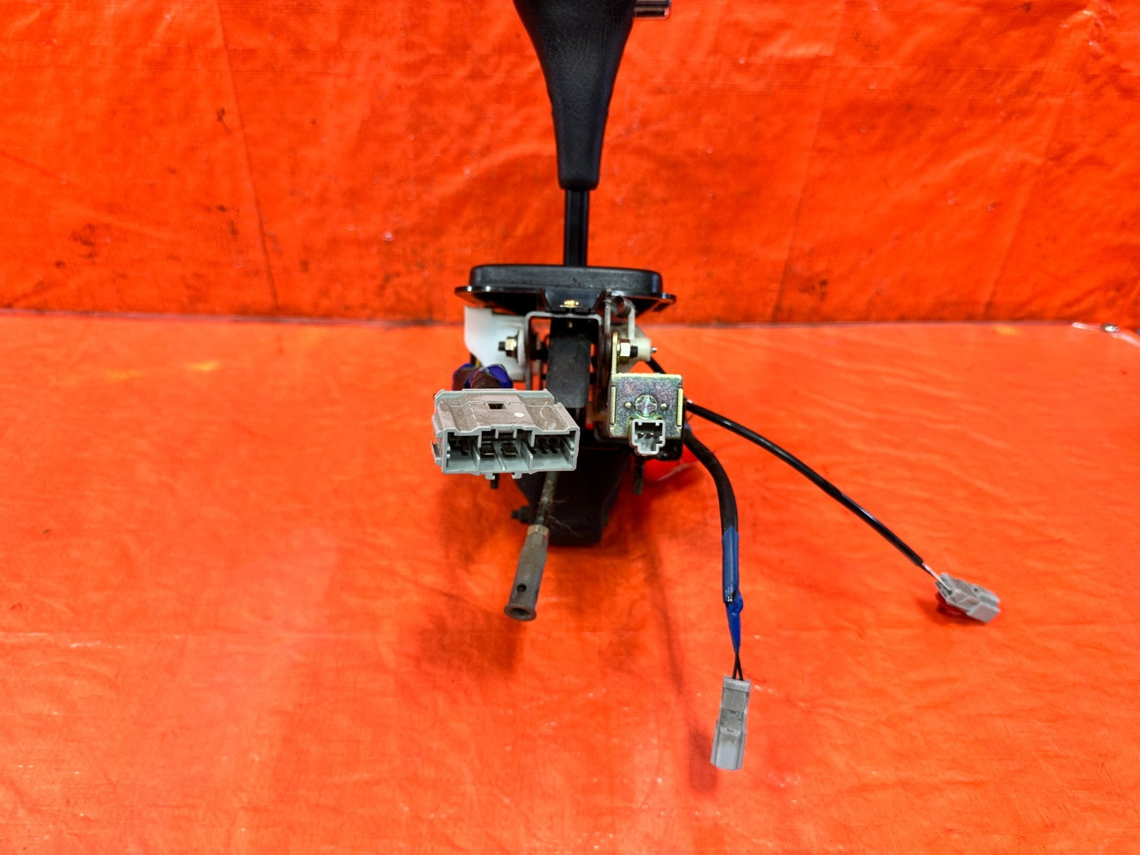94 01 ACURA INTEGRA   AUTOMATIC MODEL   GEAR SHIFTER SELECTOR SELECT OEM #3093