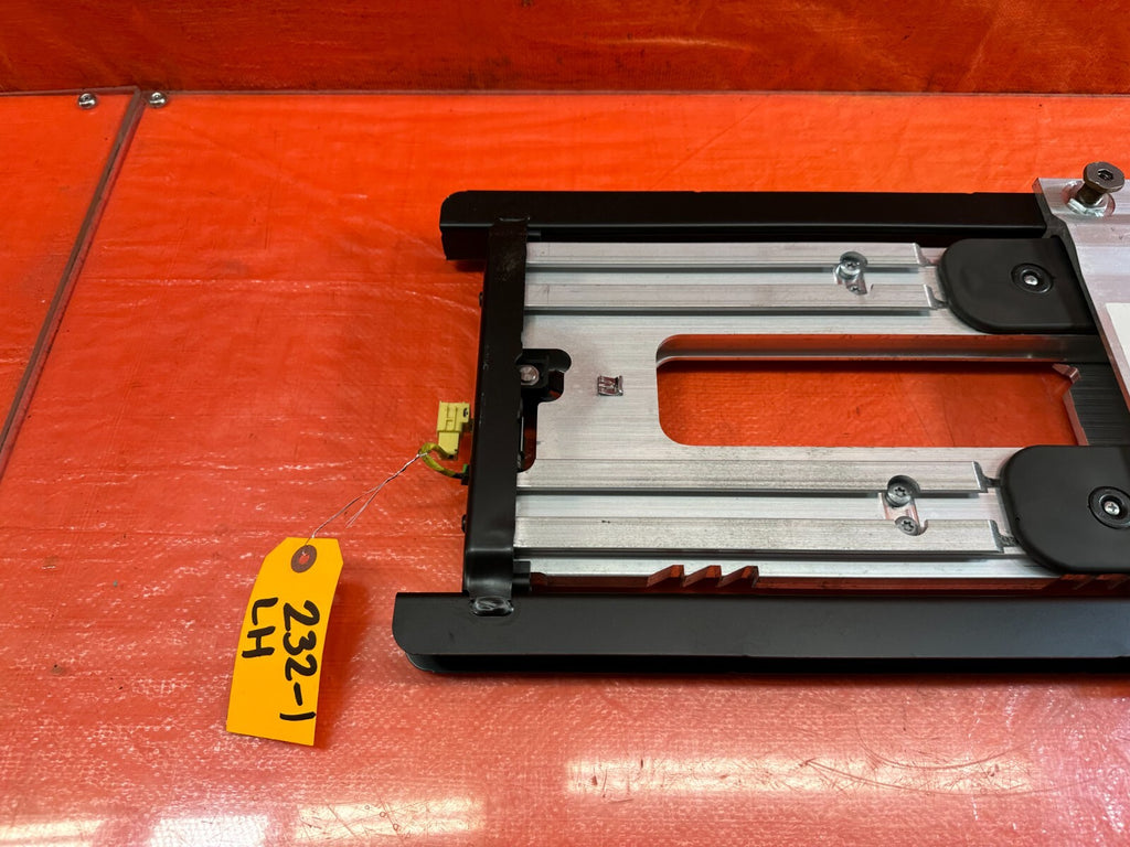 09 15 INFINITI G37 CONVERTIBLE ROLL BAR PROTECTOR SEAT ADJUSTMENT BAR LEFT #2325