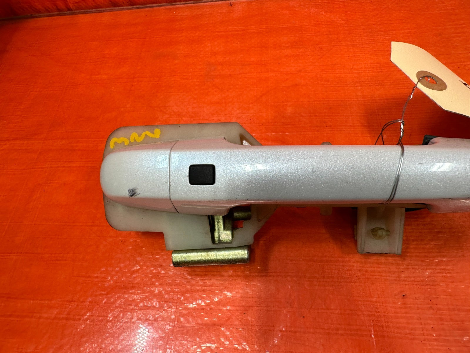 14 16 HYUNDAI GENESIS COUPE RIGHT EXTERIOR DOOR HANDLE   W/ SMART KEY   OEM 3264