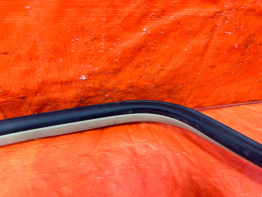 04 08 ACURA TSX   LEFT REAR   DOOR TO CHASSIS WEATHER STRIP OPEN TRIM OEM #3049