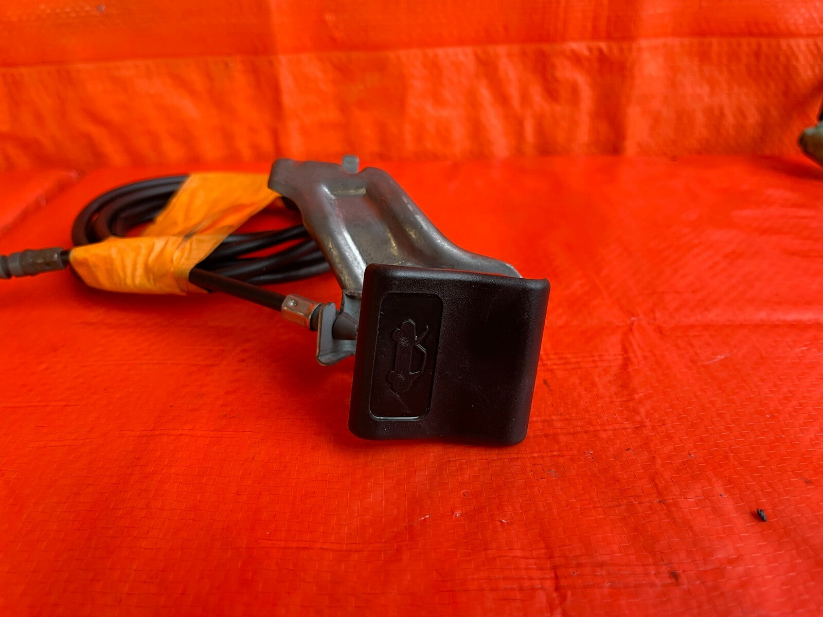08 14 SUBARU IMPREZA WRX STi SEDAN   HOOD RELEASE LEVER W/ CABLE WIRE   OEM #744