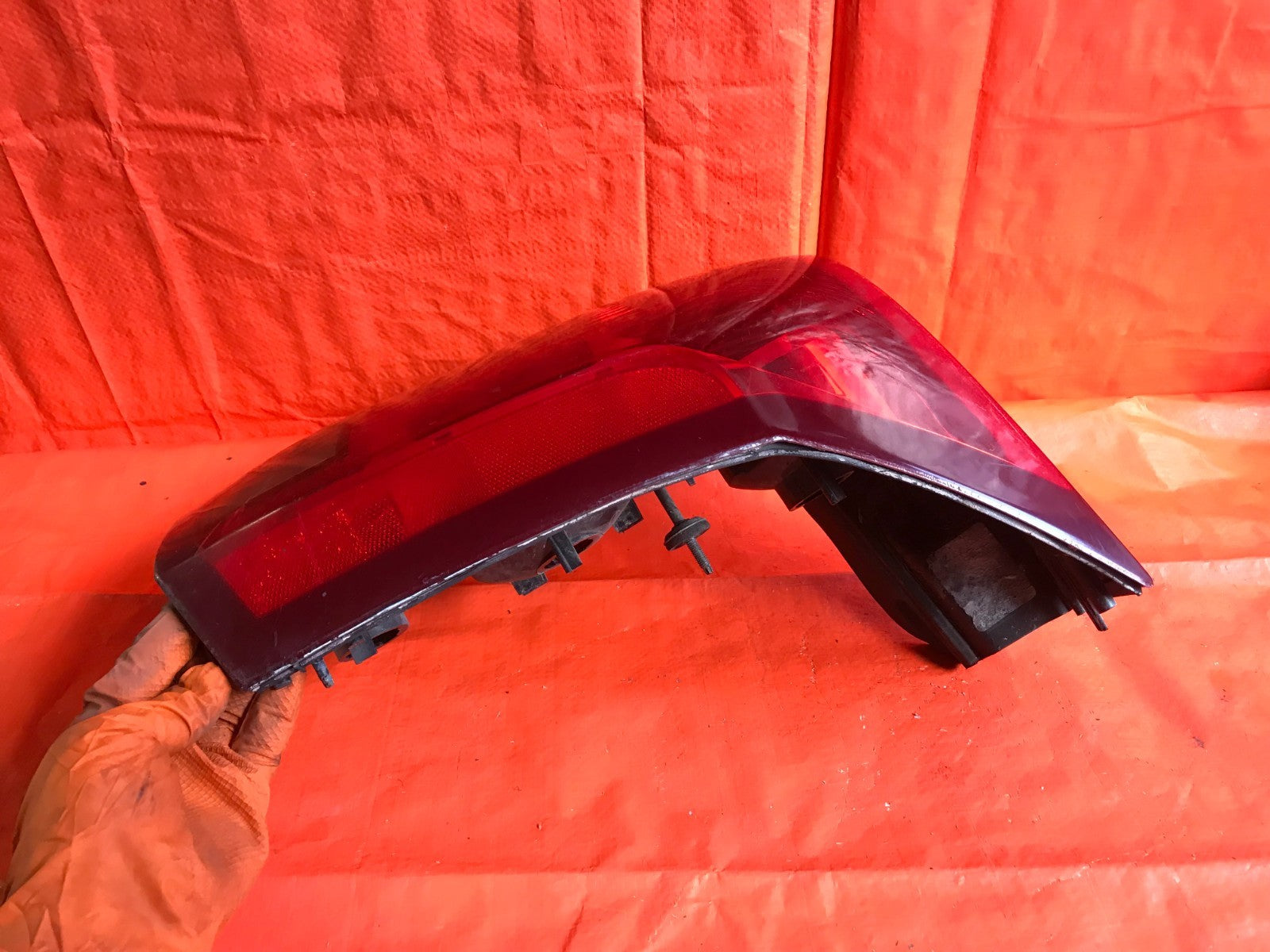 OEM 2004 04 CADILLAC CTS PASSENGER RIGHT TAIL LIGHT LAMP R RH6