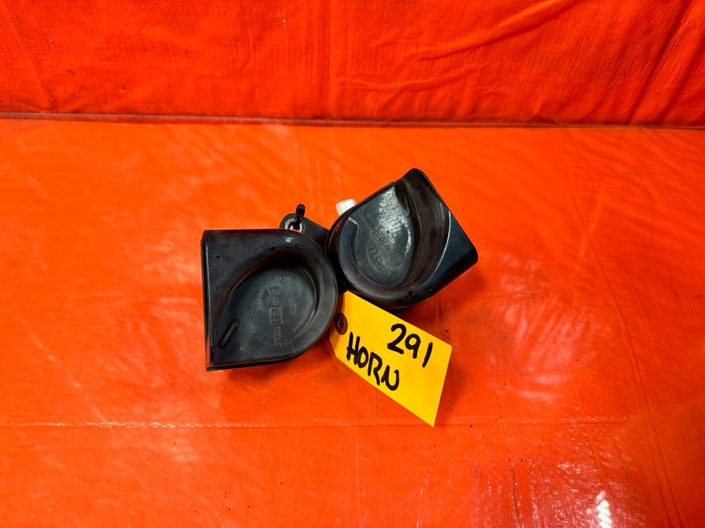 04 08 ACURA TSX   HORN SET / HIGH AND LOW NOTE HORNS   OEM FACTORY #2910