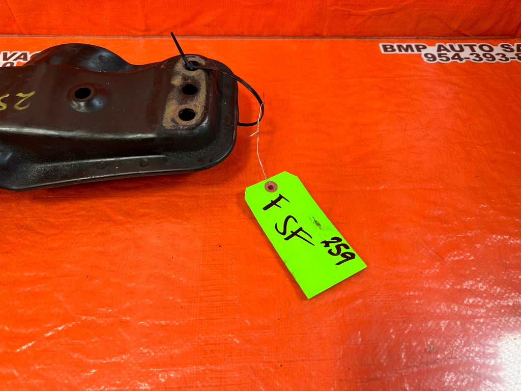 97 01 HONDA PRELUDE   SUB FRAME CROSSMEMBER W/ RODS   FRONT PORTION   OEM #2594