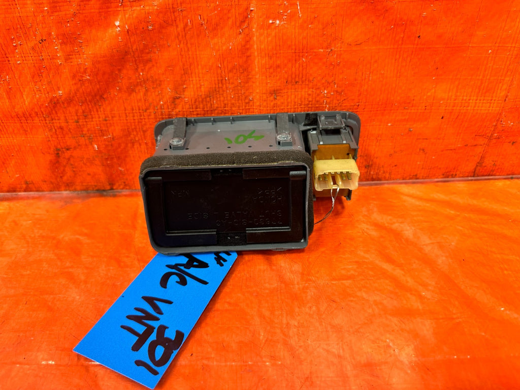 97 01 HONDA CR V CRV   POWER MIRROR SWITCH AND LEFT AC VENT   OEM #3011