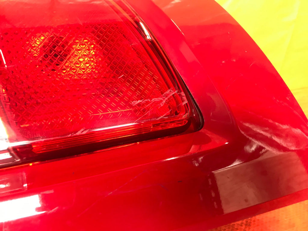 OEM 2012 2013 KIA SOUL PASSENGER RIGHT TAIL LIGHT LAMP 11 12 RED 9