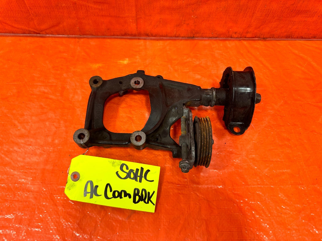 93 97 HONDA DEL SOL   92 95 CIVIC   D15B7 D16Z6 AC COMPRESSOR BRACKET   OEM SOHC5