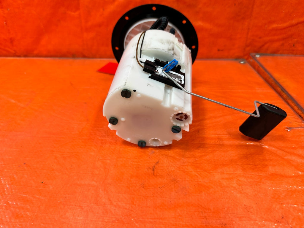 13 16 HYUNDAI GENESIS COUPE   GASOLINE GAS FUEL PUMP SENDING UNIT   OEM #3027