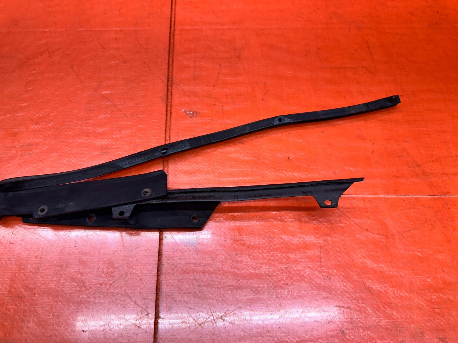 97 01 HONDA PRELUDE 2.2L FRONT HOOD COWL WEATHERSTRIP RUBBER SEAL TRIM OEM #3356