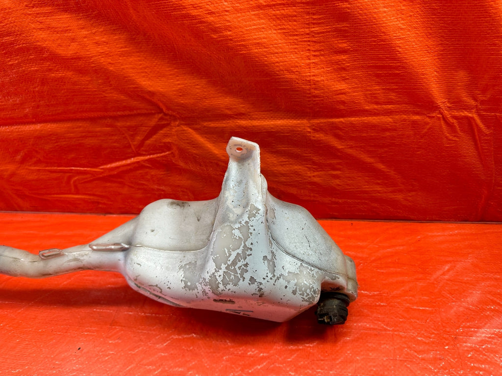 06 11 HONDA CIVIC SI COUPE WINDSHIELD WIPER RESERVOIR TANK W/ MOTOR OEM OE #1943