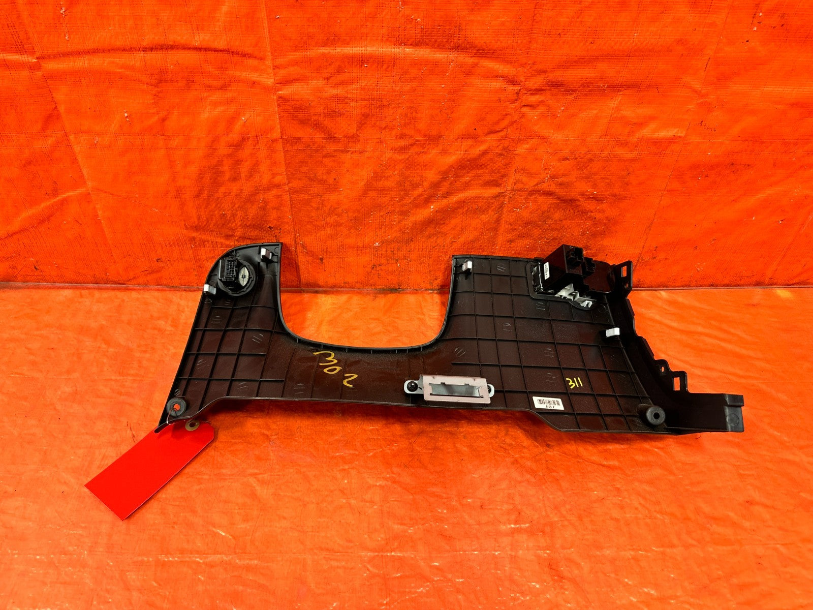 11 16 HYUNDAI GENESIS COUPE KNEE TRIM UNDER STEERING COLUMN LOWER COVER OEM #3026