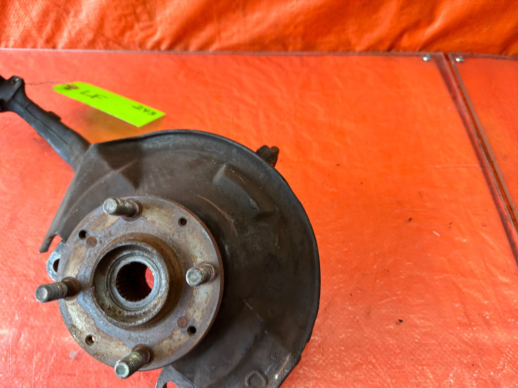 1989 89 HONDA CRX DX   DRIVER LEFT FRONT SPINDLE KNUCKLE HUB   OEM #2434