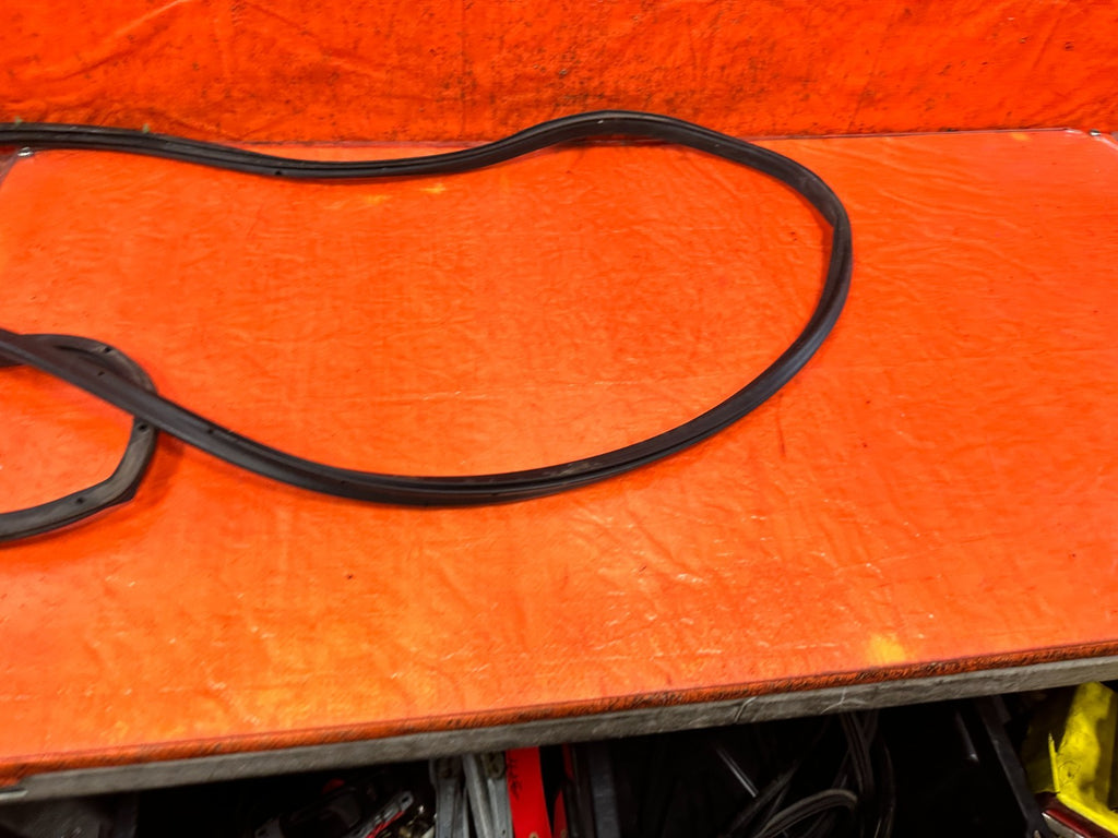 92 95 HONDA CIVIC   2D COUPE   RIGHT FRONT   DOOR WEATHER STRIP   OEM #3271