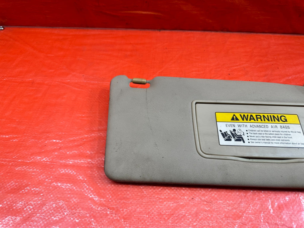 04 05 ACURA TSX   SUN VISOR   PASSENGER RIGHT SIDE   TAN COLOR   OEM #19613
