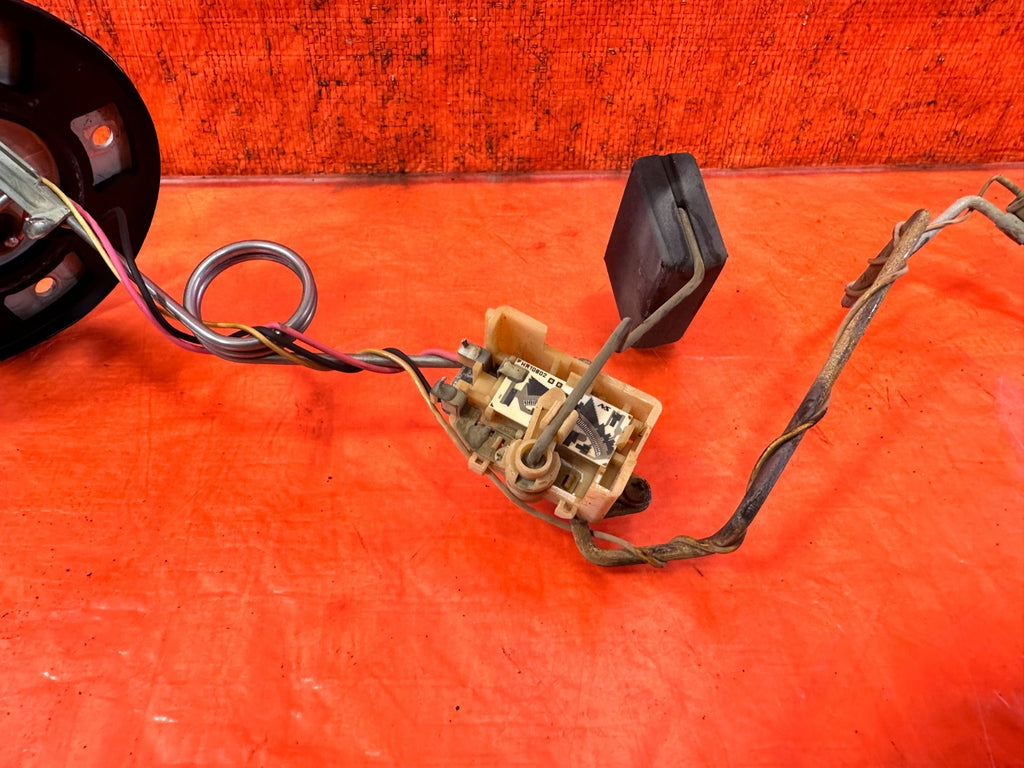97 98 HONDA PRELUDE   GASOLINE GAS FUEL LEVER SENSOR METER UNIT   OEM #3237