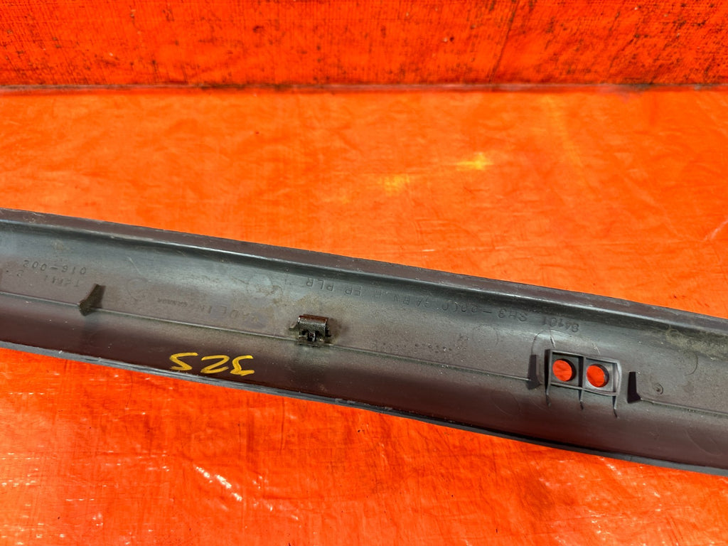 90 91 HONDA CIVIC HATCHBACK   LEFT & RIGHT A PILLARS   OEM 32518