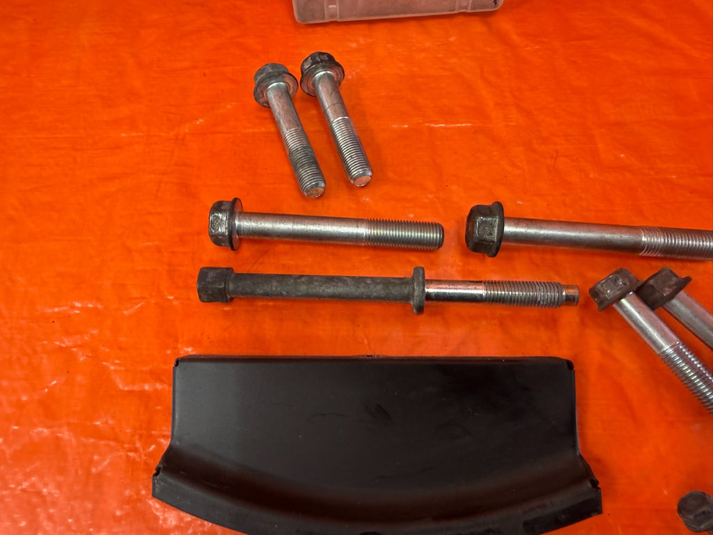 09 14 ACURA TSX   K24Z3 2.4L   TRANSMISSION BELL HOUSING BOLTS HARDWARE OEM 3213