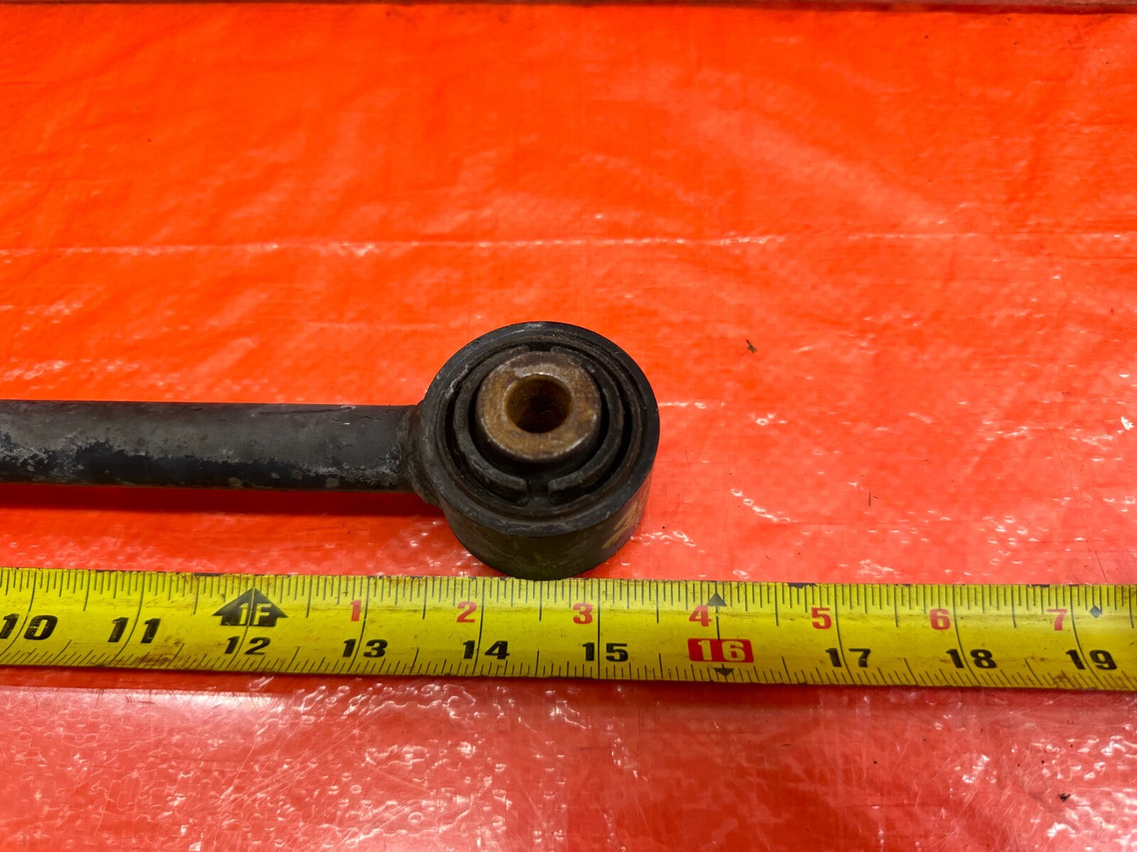 04 08 ACURA TSX   PASSENGER RIGHT REAR CONTROL ARM   15.5 INCH LENGTH   OEM 20914