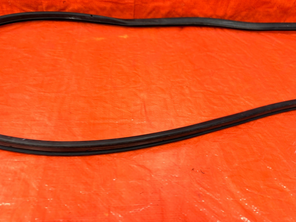 02 10 LEXUS SC430   DRIVER LEFT FRONT   DOOR WEATHER STRIP   OEM FACTORY OE #2887