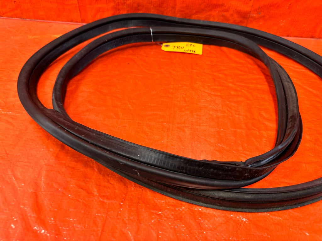 14 20 INFINITI Q50   REAR TRUNK WEATHER STRIP GASKET SEAL   OEM #2961