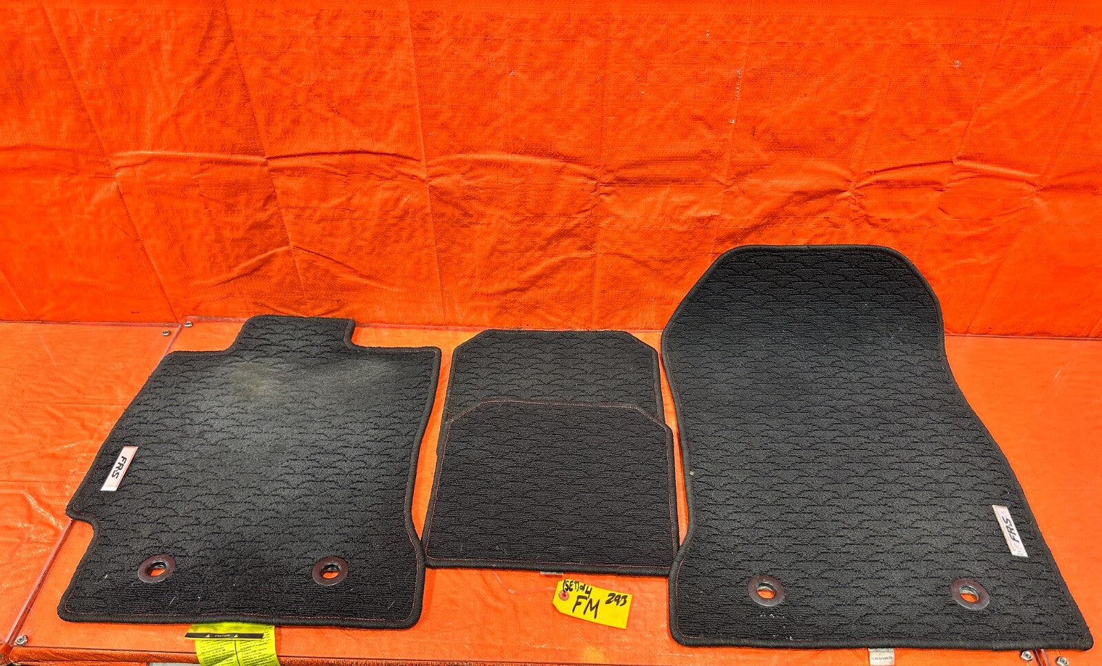 13 16 SCION FRS   FLOOR MAT SET   BLACK COLOR   LEFT RIGHT FRONT REAR   OEM 2930
