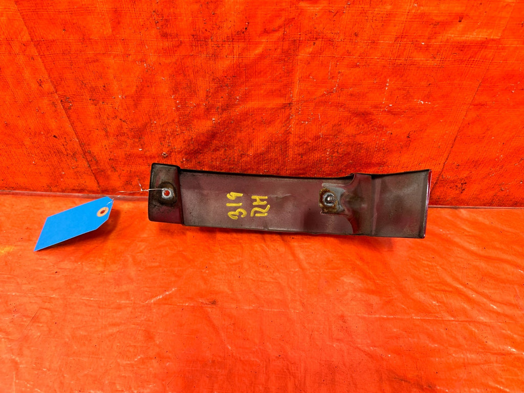96 00 HONDA CIVIC COUPE RIGHT TAIL LIGHT TRIM GARNISH FILLER PANEL OEM 3193