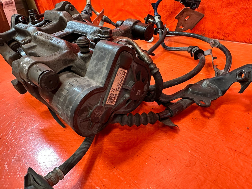 2018 HONDA ACCORD REAR BRAKE CALIPERS W/ MOTORS AND ABS WIRES LEFT RIGHT OEM 32415