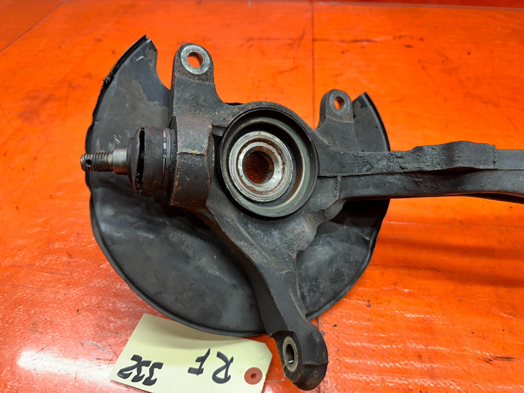 92 96 HONDA PRELUDE RIGHT FRONT SPINDLE KNUCKLE OEM #3327