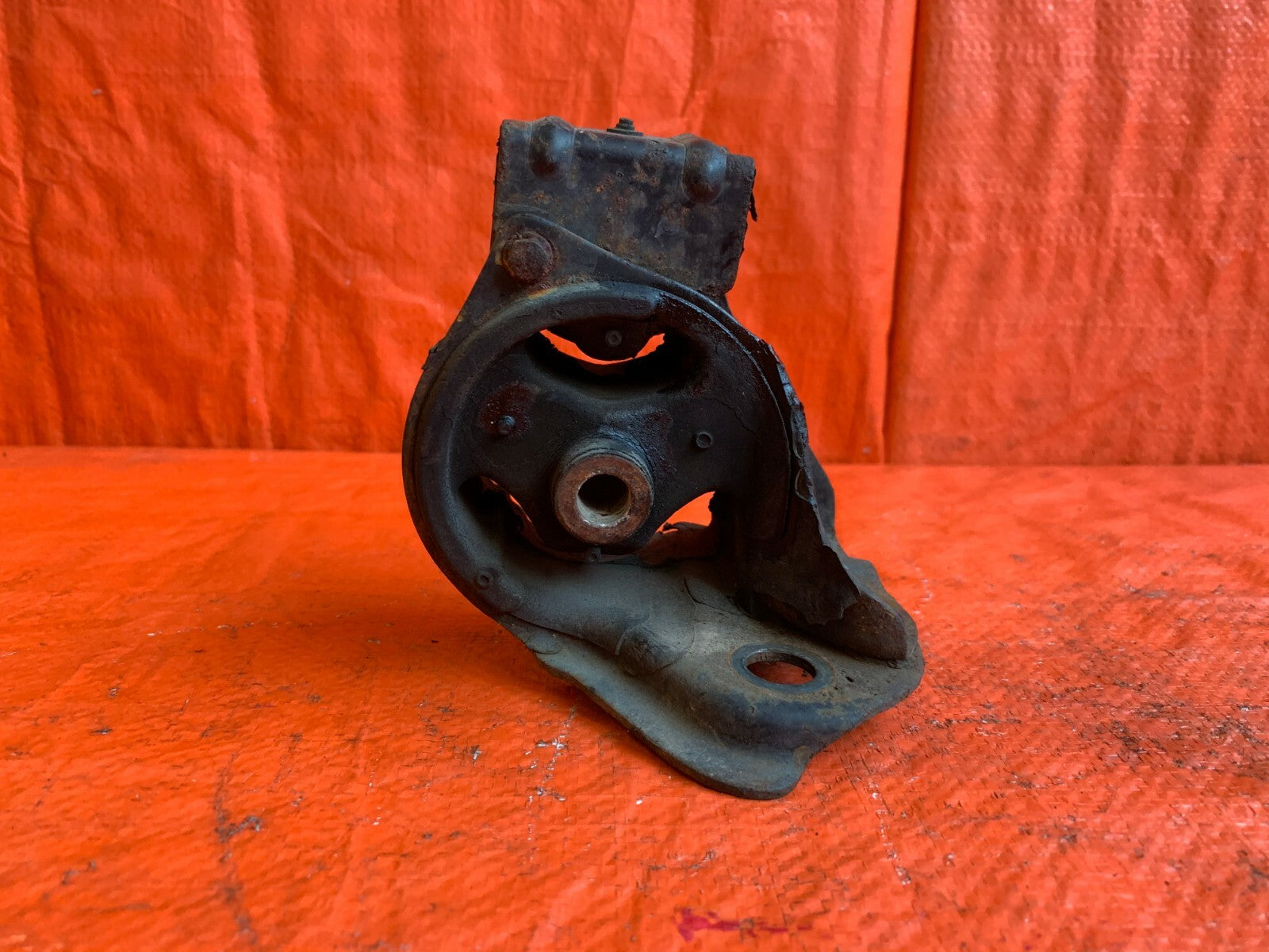 OEM 1994 94 HONDA DEL SOL   B SERIES MANUAL TRANSMISSION MOUNT0