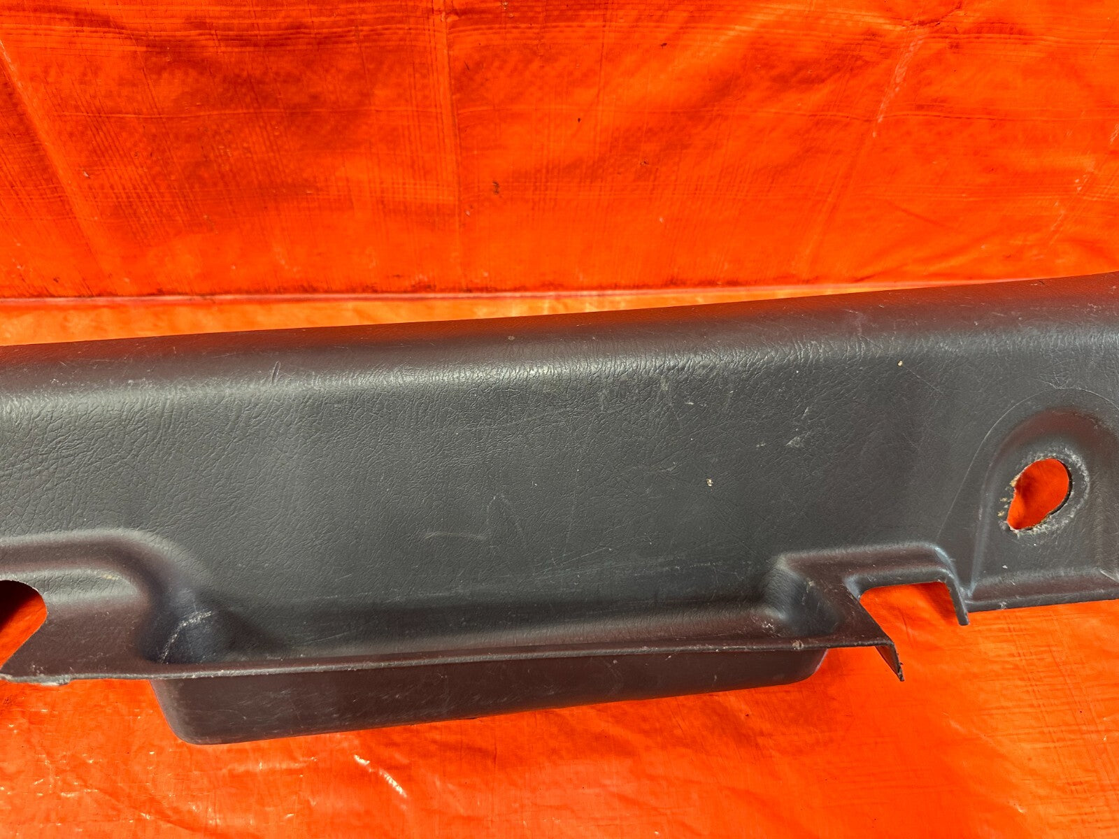 96 00 HONDA CIVIC COUPE   LEFT AND RIGHT FLOOR PILLARS SCUFF PLATES GRAY OEM 2749