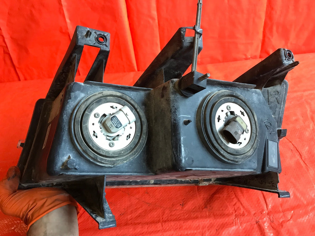 OEM 2004 04 CHEVROLET CHEVY COLORADO PASSENGER RIGHT HEADLIGHT LAMP 152280128