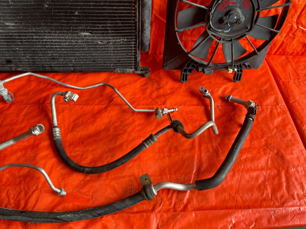 02 04 HONDA CR V CRV   AIR CONDITIONING AC LINE SET LINES W/ CONDENSER + FAN OEM9