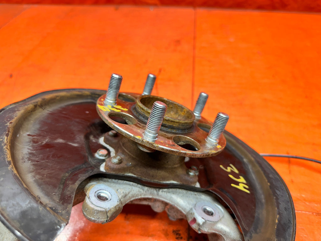 13 15 HONDA CIVIC SI 4D 2.4L LEFT DRIVER REAR SPINDLE KNUCKLE HUB OEM #3344