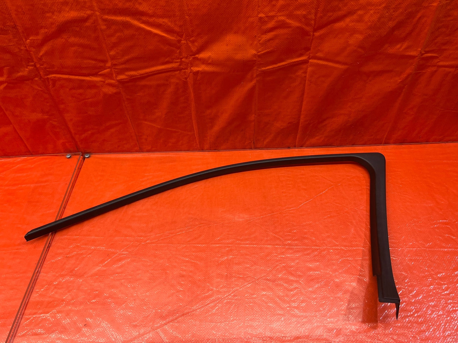 09 12 ACURA TSX   PASSENGER RIGHT FRONT   INTERIOR DOOR WINDOW TRIM   OEM #1680