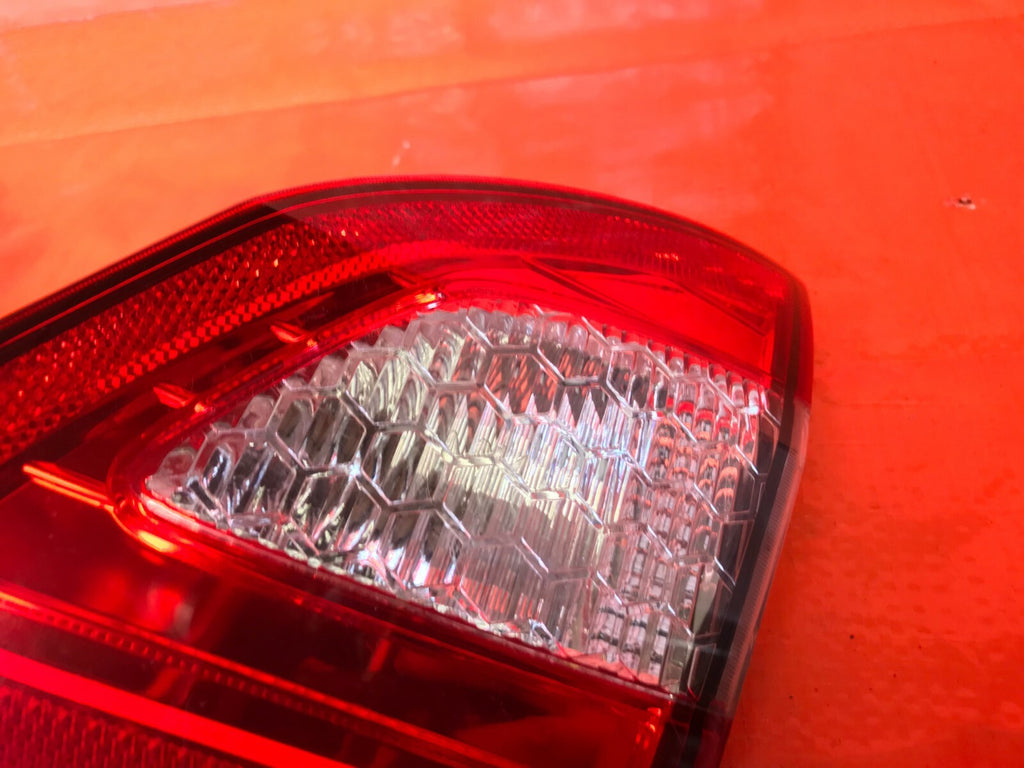 OEM 2011 2012 2013 FORD FIESTA   SEDAN   PASSENGER RIGHT INNER TAIL LIGHT LAMP1