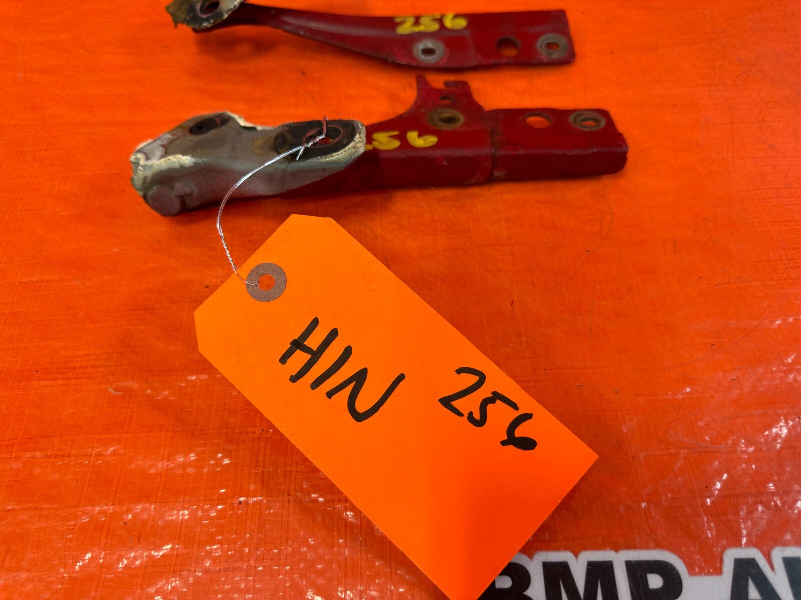 93 95 HONDA DEL SOL   HOOD HINGE SET   LEFT AND RIGHT HINGES   OEM #2562
