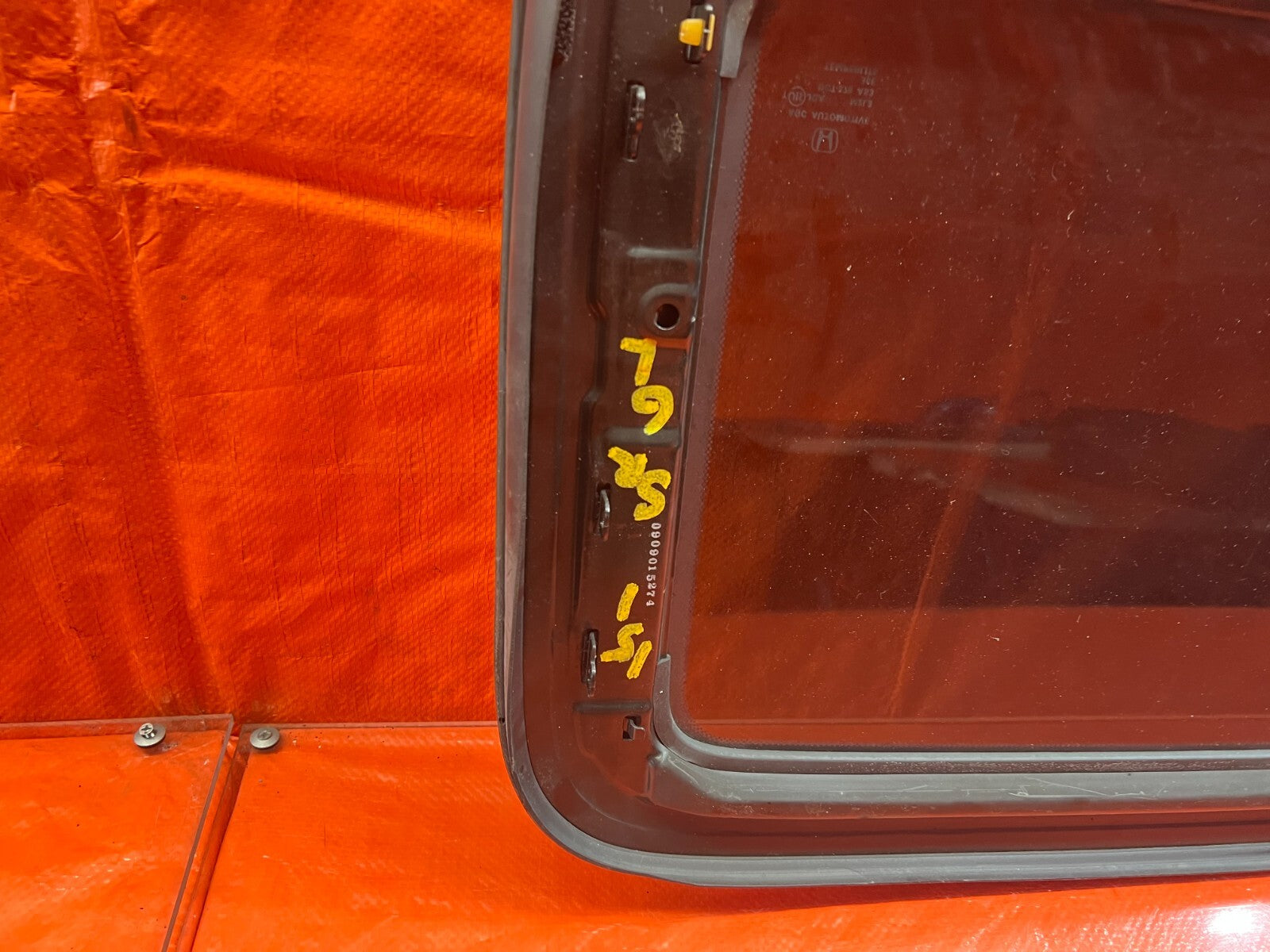 06 11 HONDA CIVIC 4 DOOR SEDAN ONLY SUNROOF MOONROOF SLIDING ROOF GLASS OEM #15110