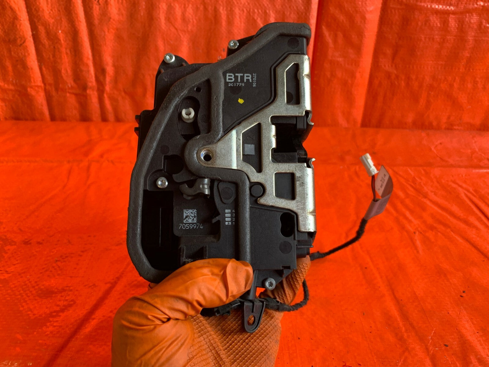 OEM 2007 07 BMW 335Xi 335i AWD SEDAN PASSENGER RIGHT FRONT DOOR LOCK ACTUATOR4